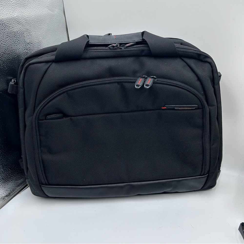 Black Samsonite Travel Briefcase Bag - Professional Laptop Carryall
